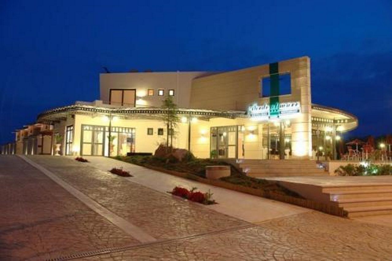 Verde Al Mare Boutique Hotel Valira Ngoại thất bức ảnh
